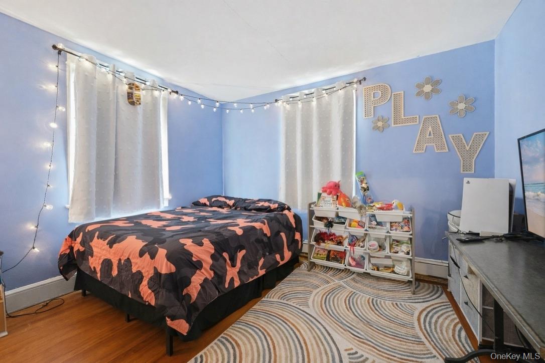 12 Charles Street, Bay Shore, NY 11706