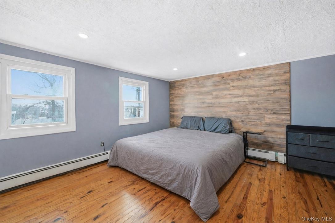 12 Charles Street, Bay Shore, NY 11706