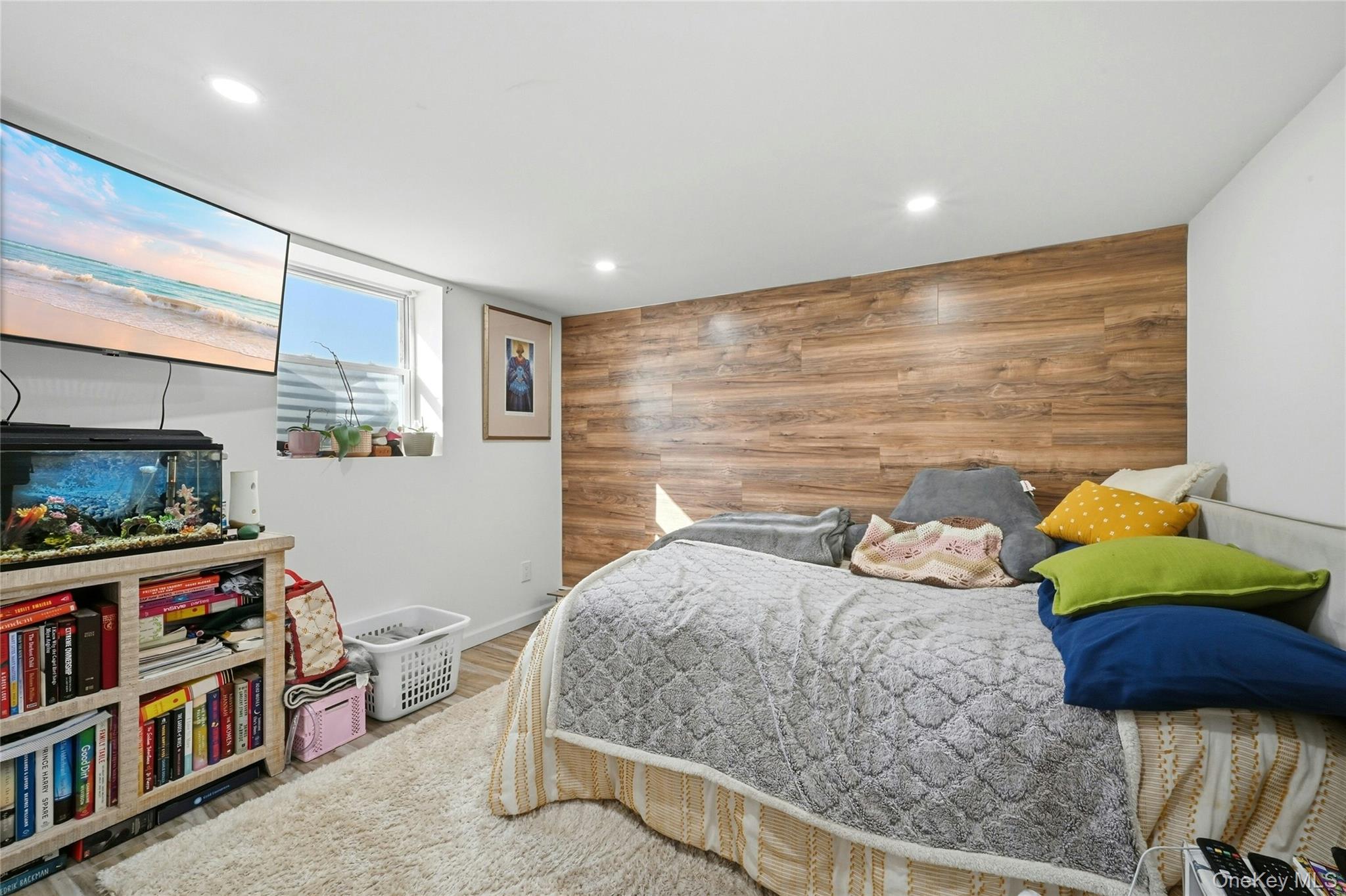 12 Charles Street, Bay Shore, NY 11706