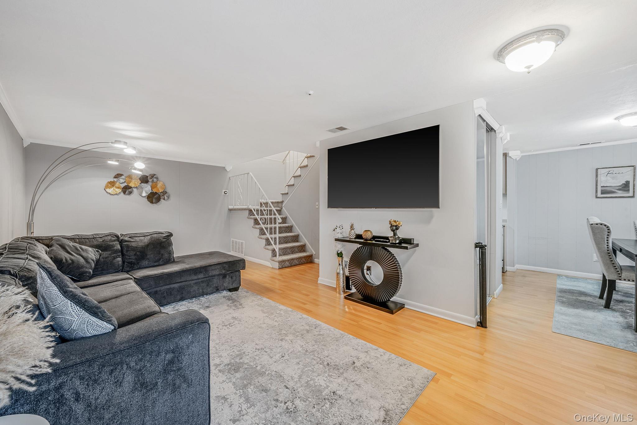 202 Birchwood Road, Medford, NY 11763