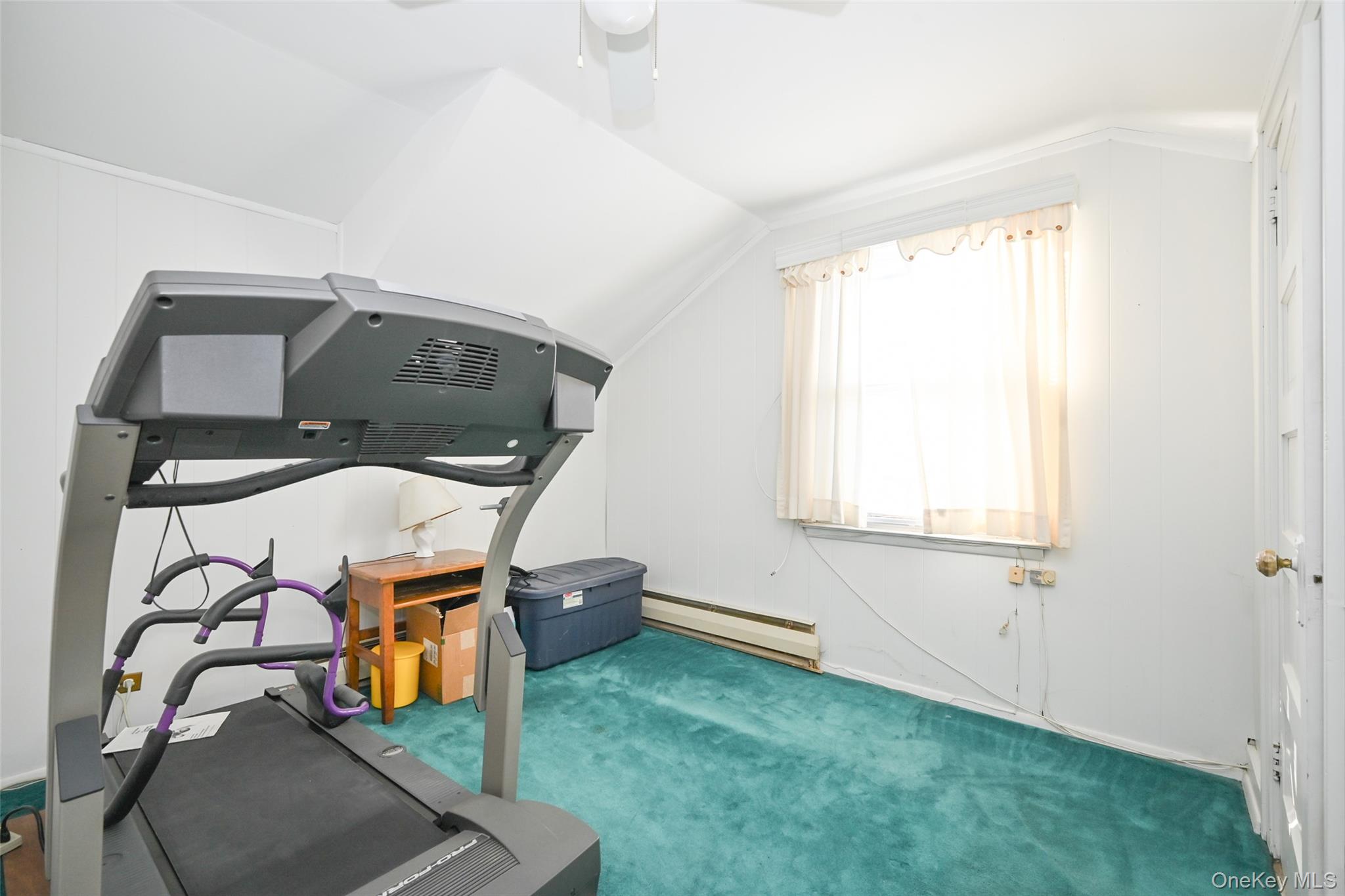 12513 6th Avenue, College Point, NY 11356