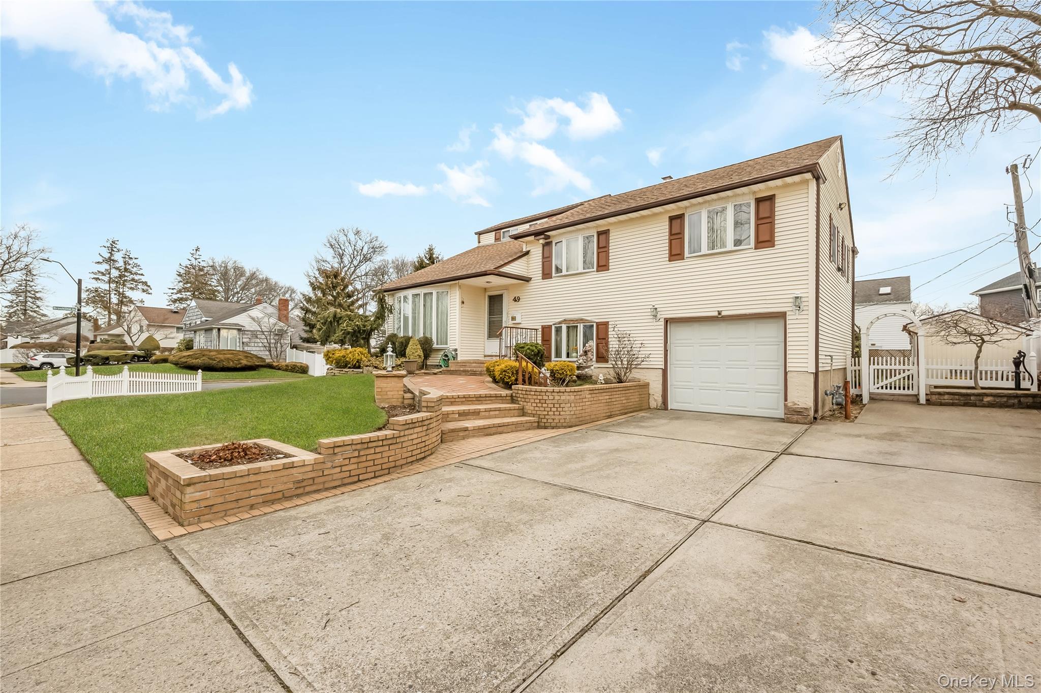 49 Amherst Drive, Massapequa, NY 11758