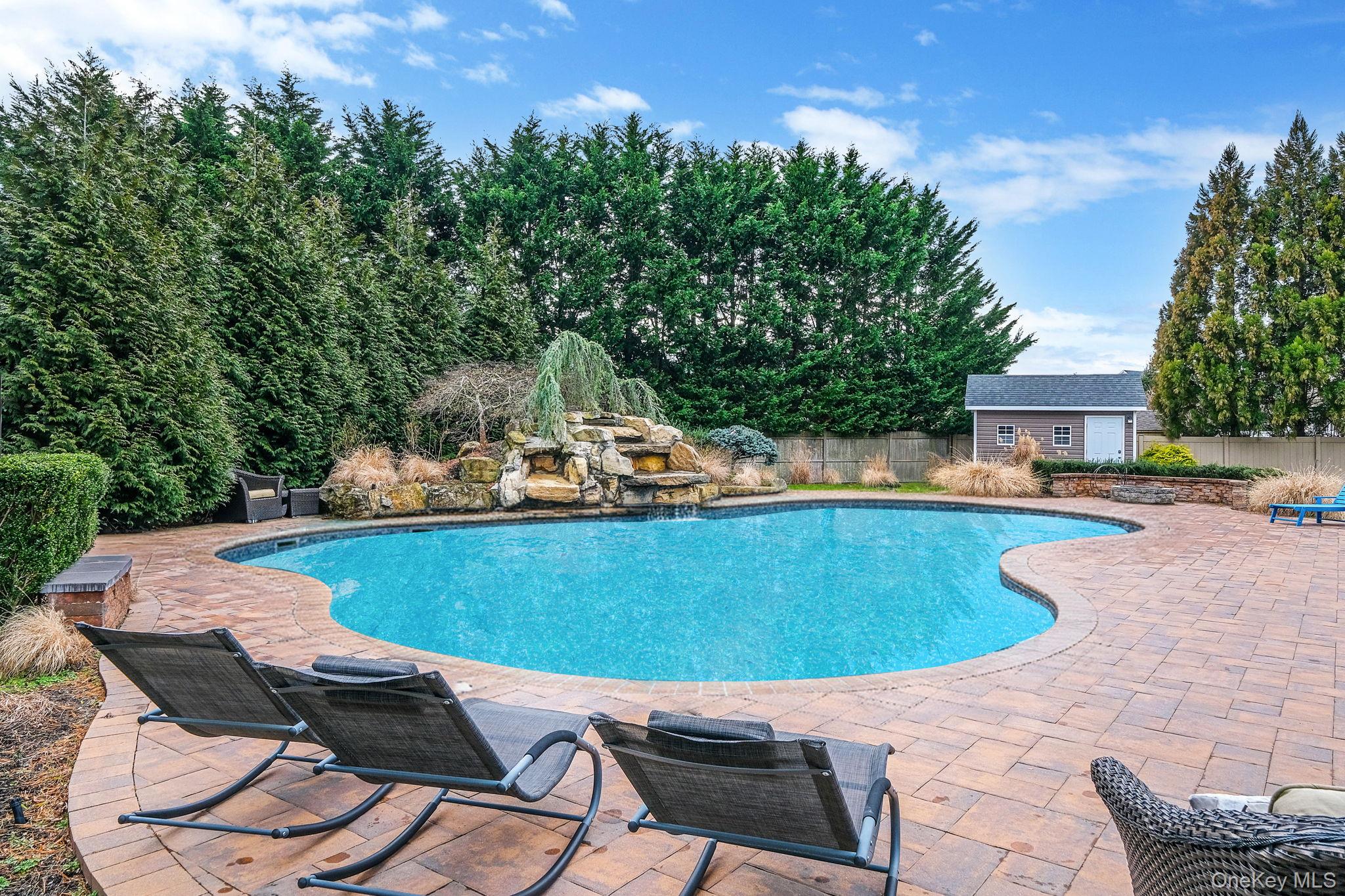 30 Hampton Drive, Center Moriches, NY 11934