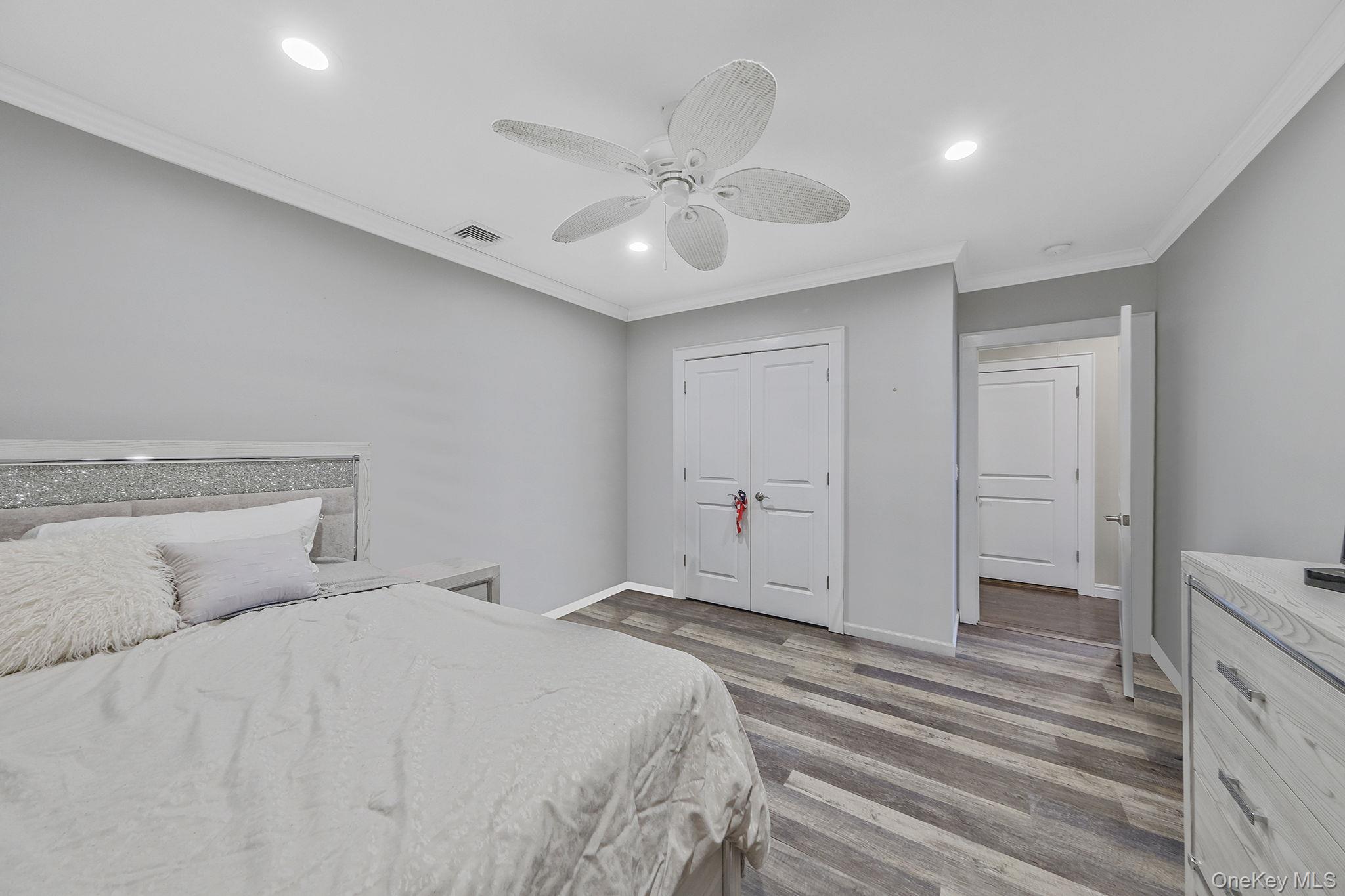 30 Hampton Drive, Center Moriches, NY 11934