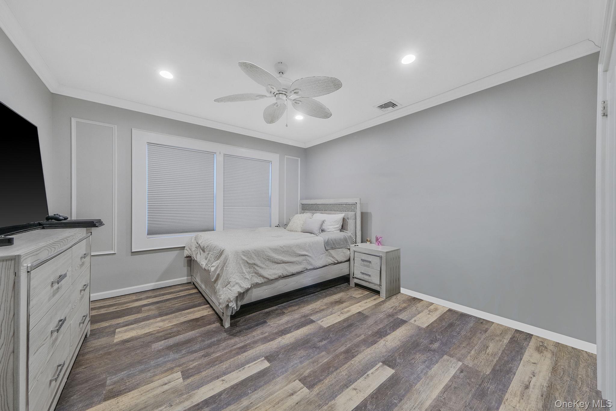 30 Hampton Drive, Center Moriches, NY 11934