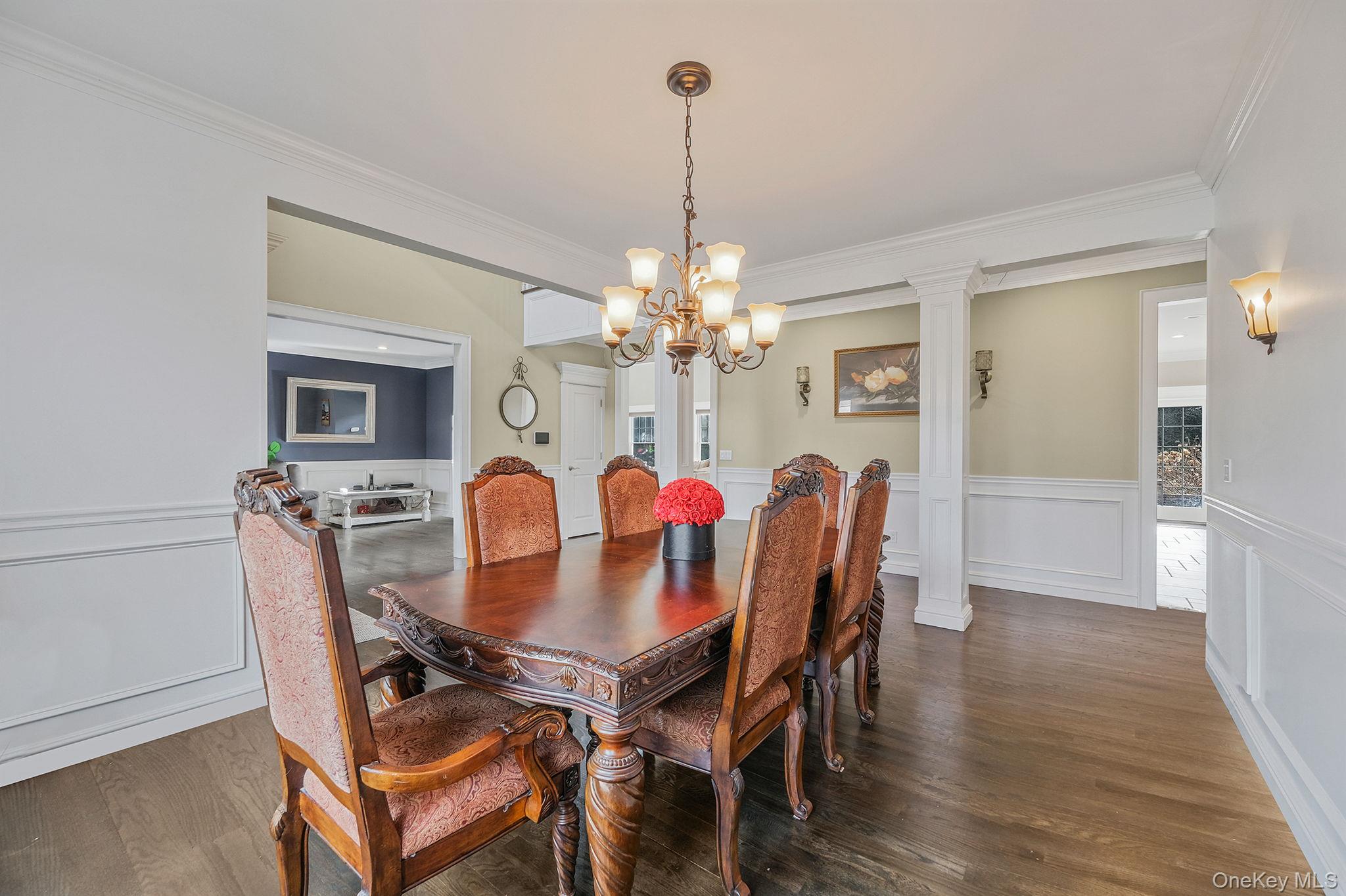 30 Hampton Drive, Center Moriches, NY 11934