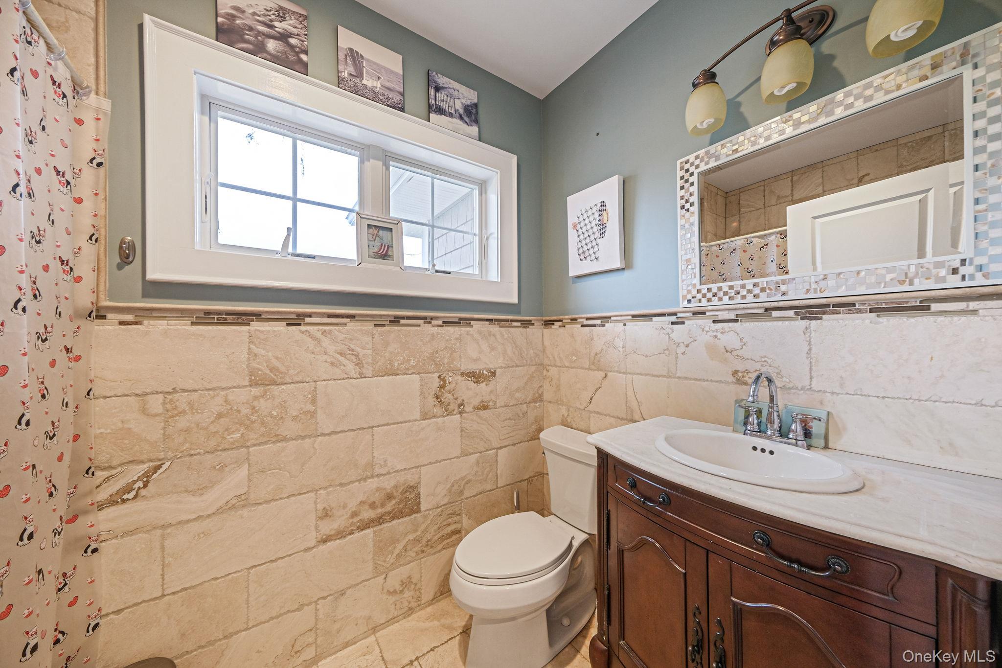 30 Hampton Drive, Center Moriches, NY 11934