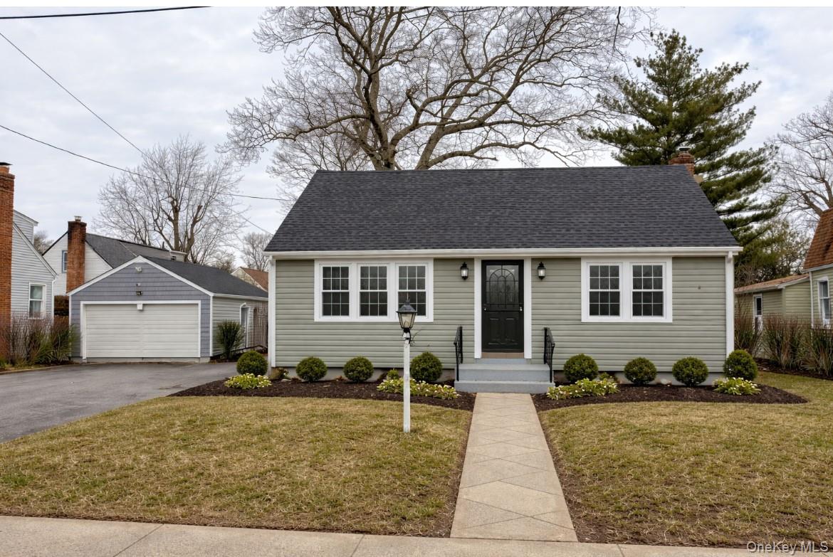 450 Rhodes Lane, West Hempstead, NY 11552