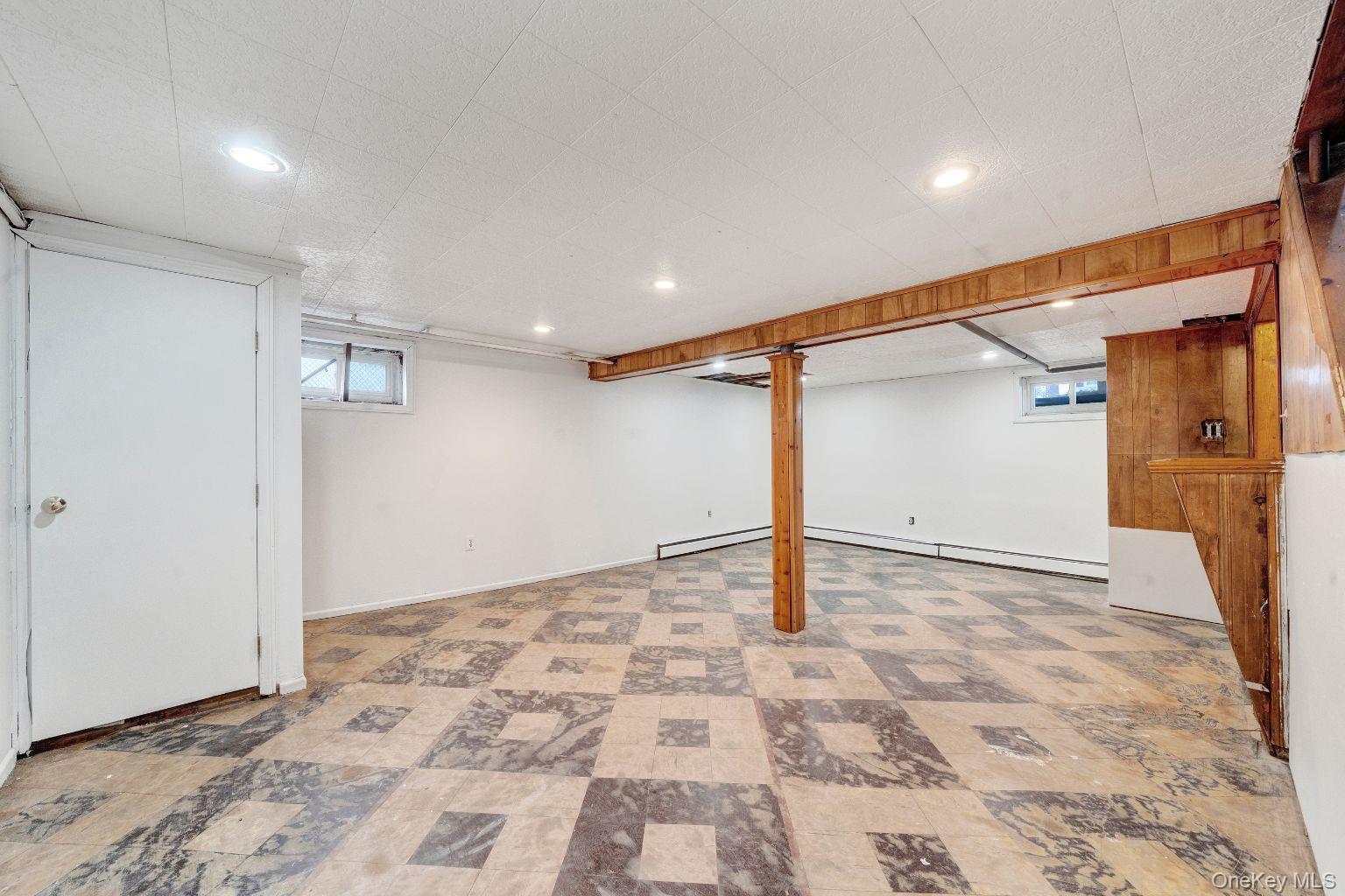 450 Rhodes Lane, West Hempstead, NY 11552