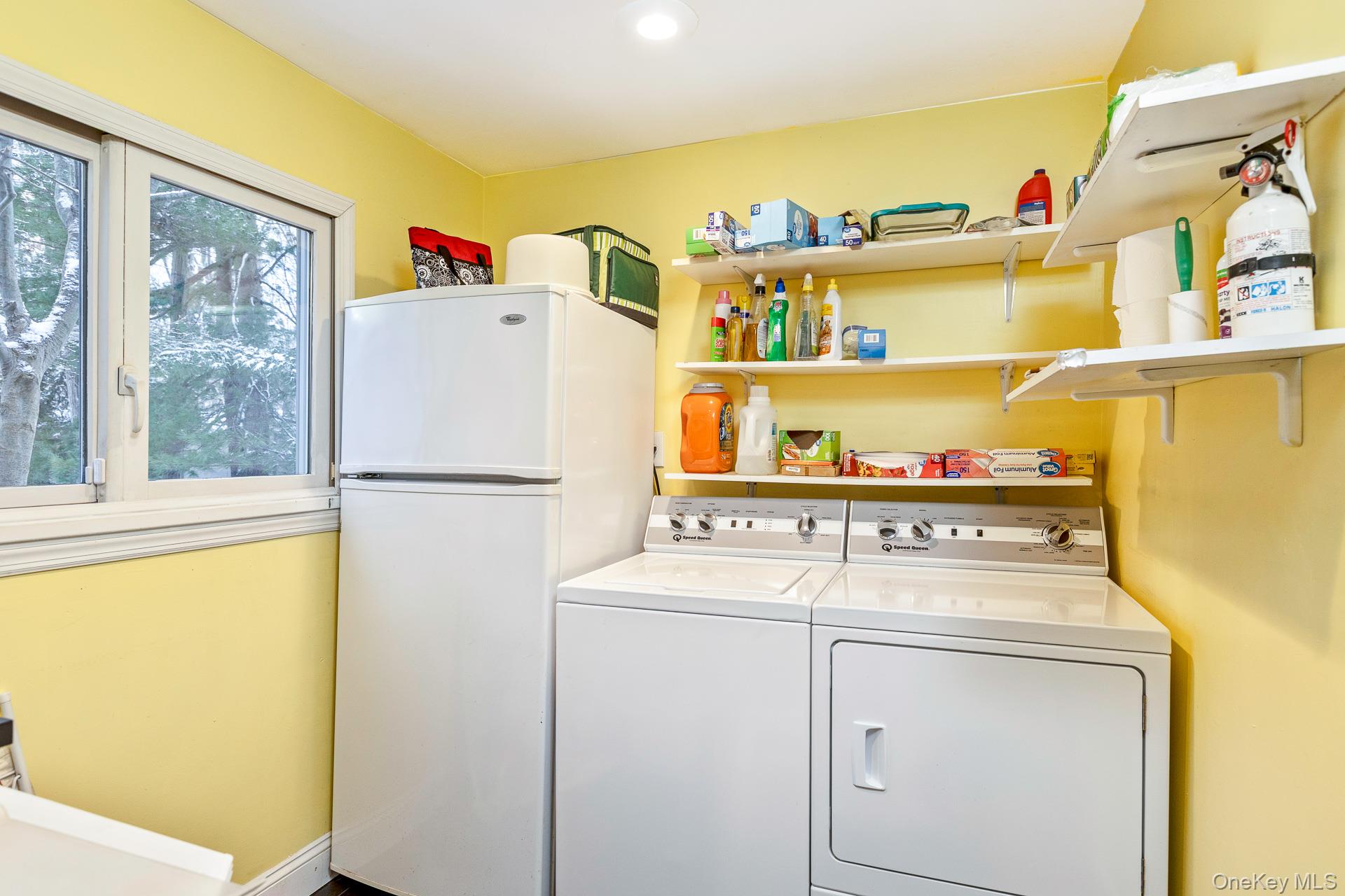 25 Sheryl Crescent, Smithtown, NY 11787