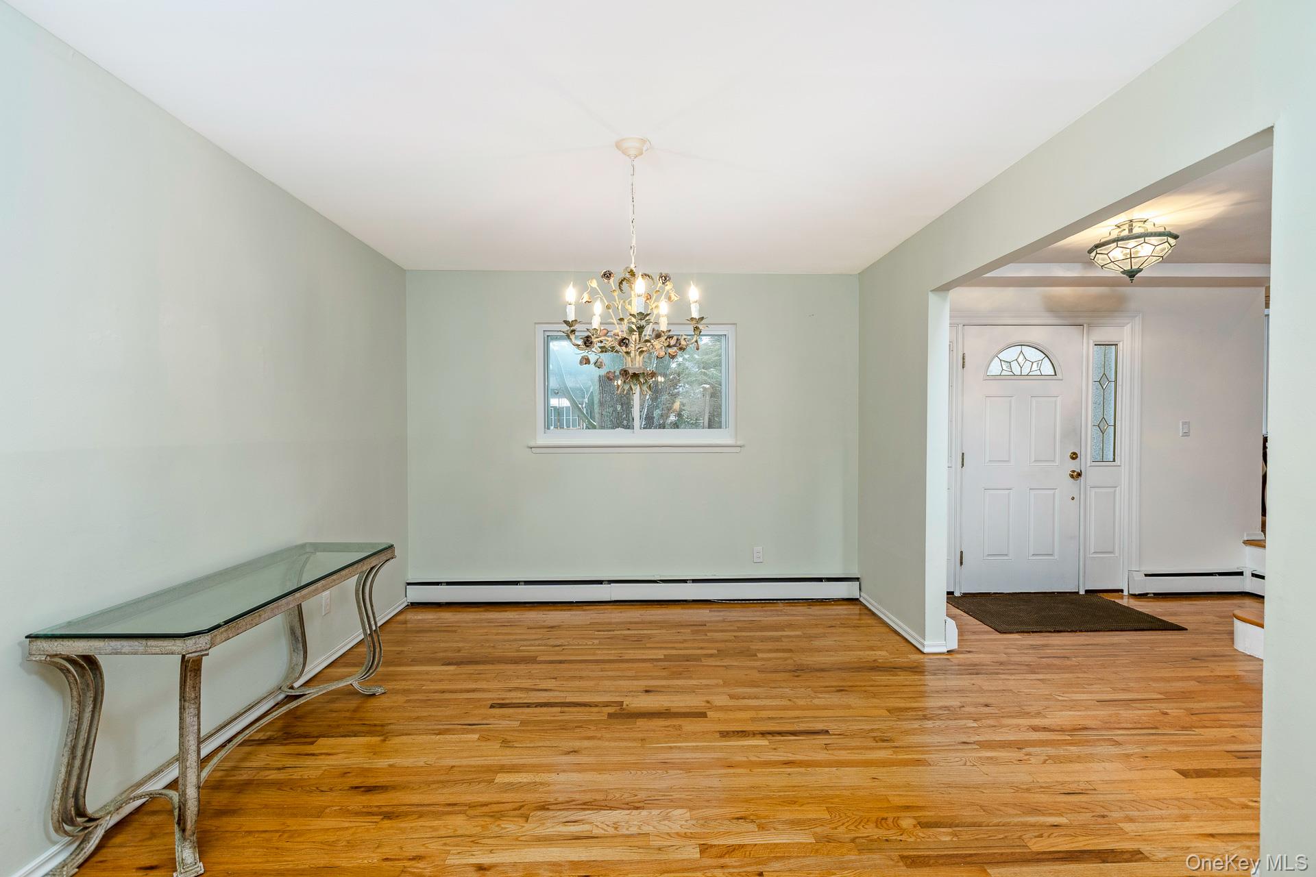 25 Sheryl Crescent, Smithtown, NY 11787