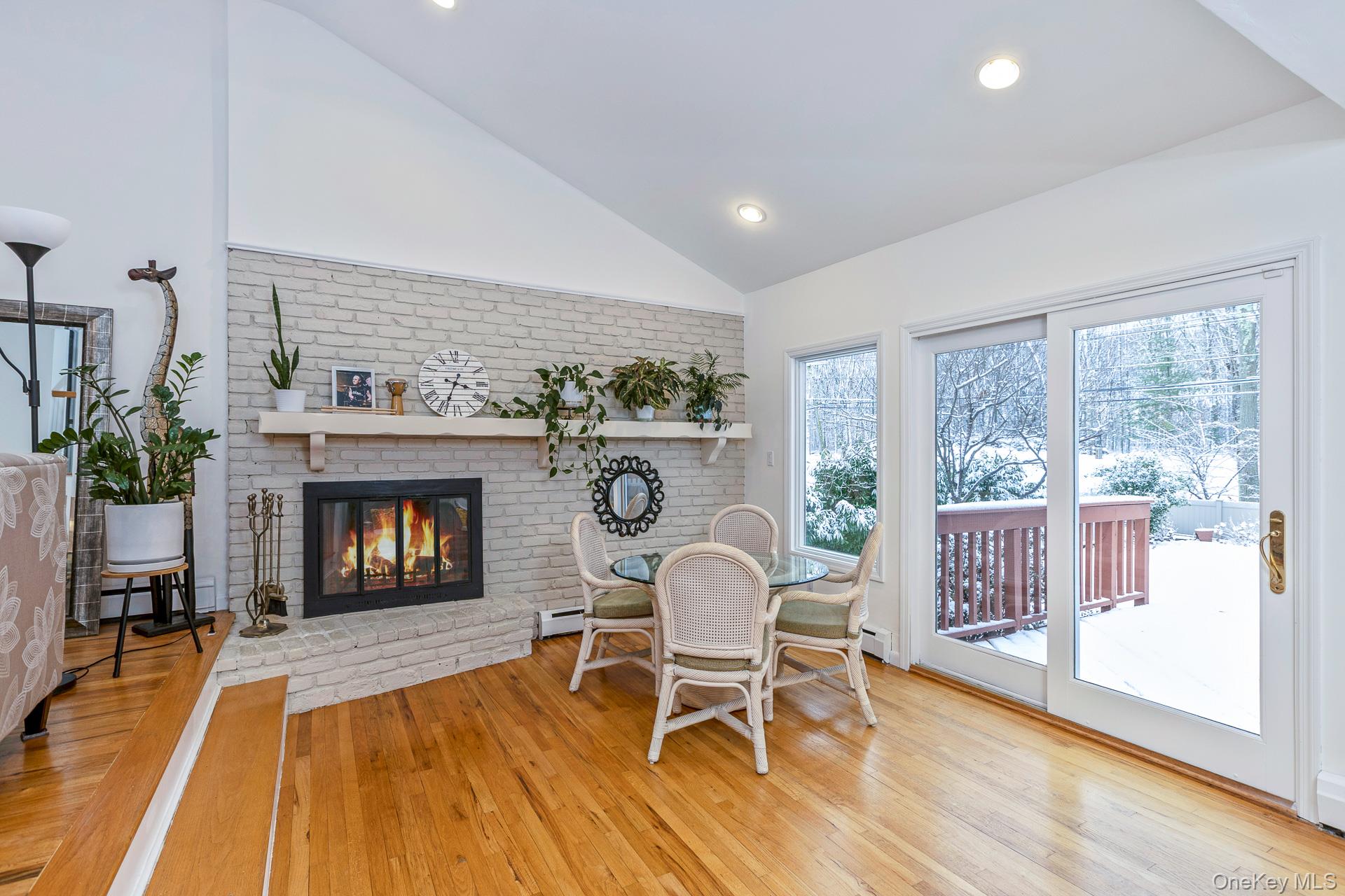 25 Sheryl Crescent, Smithtown, NY 11787