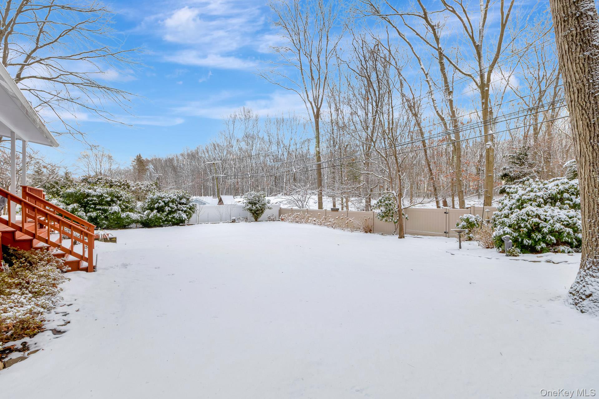 25 Sheryl Crescent, Smithtown, NY 11787