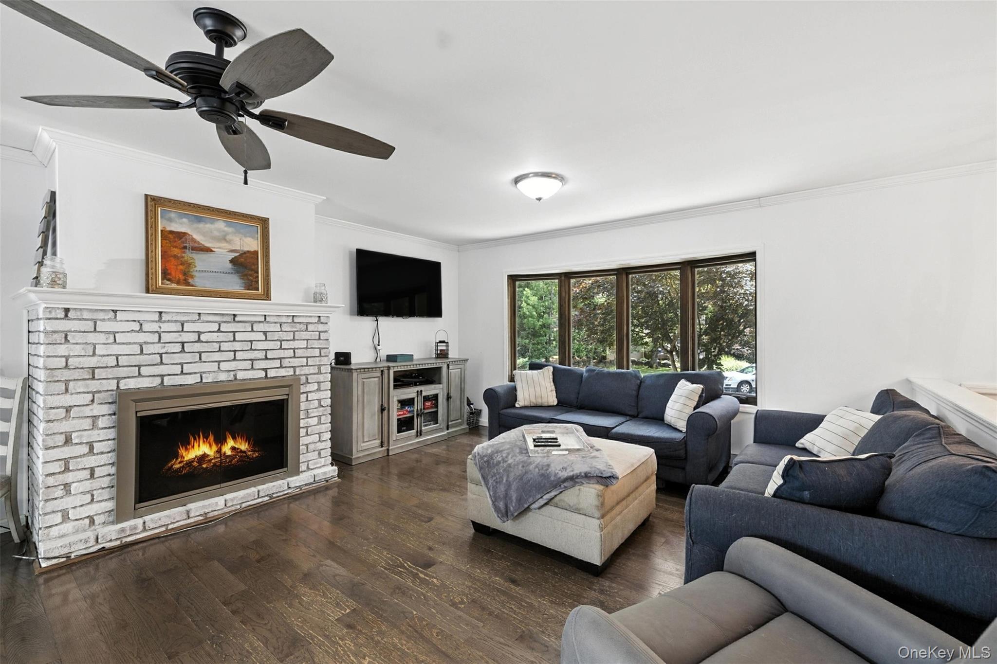 135 Lake Shore Drive E, Rock Hill, NY 12775