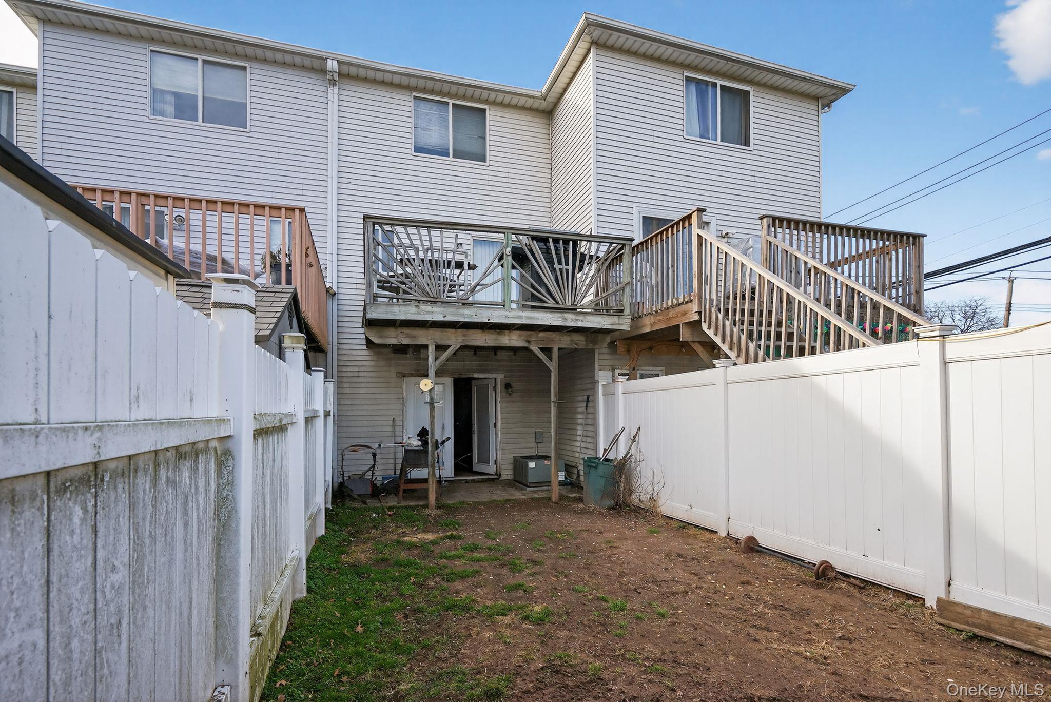 327 Willow Road E, Staten Island, NY 10314