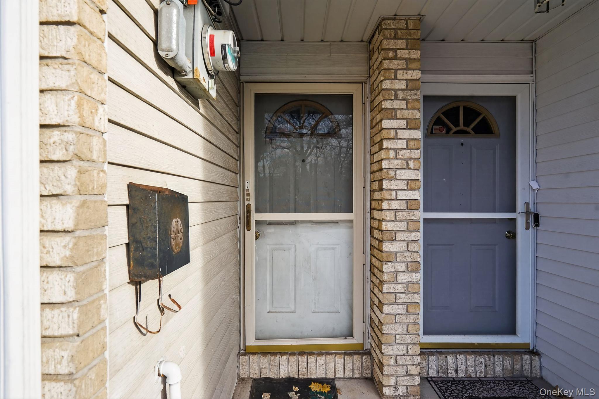 327 Willow Road E, Staten Island, NY 10314