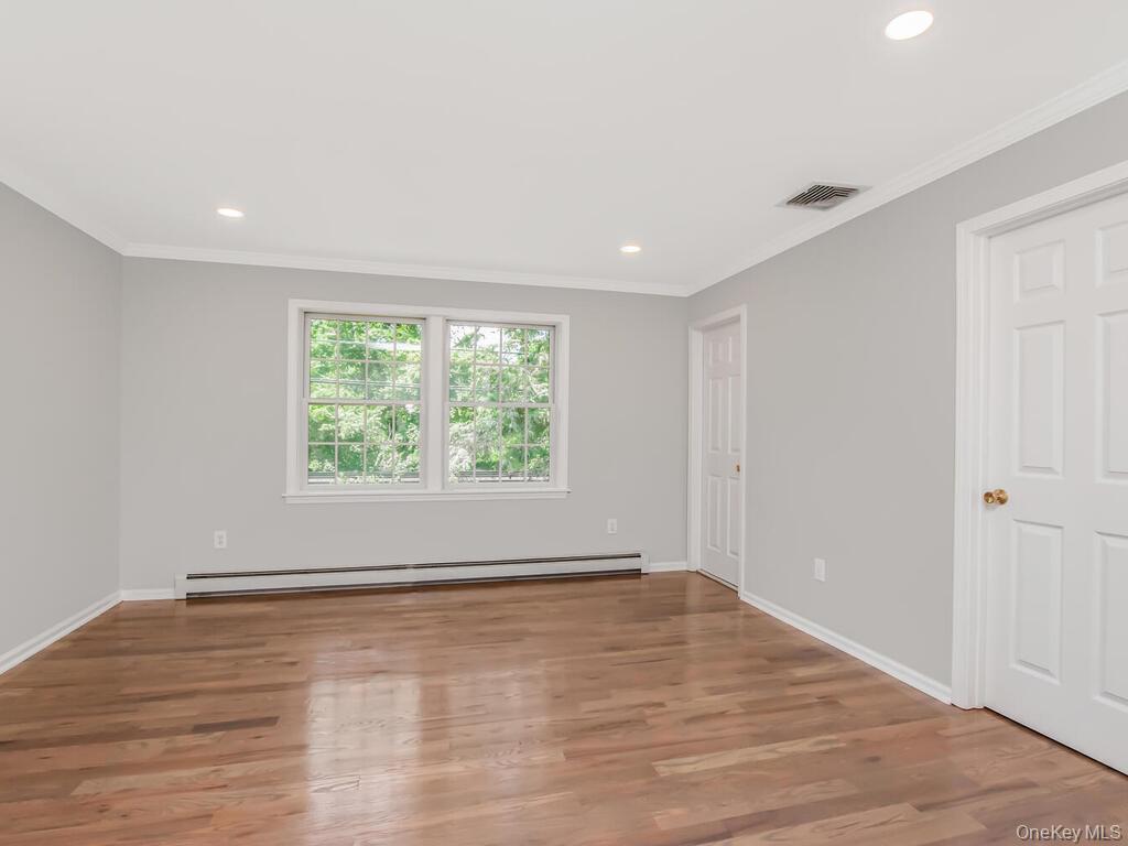 237 Brady Avenue, Hawthorne, NY 10532