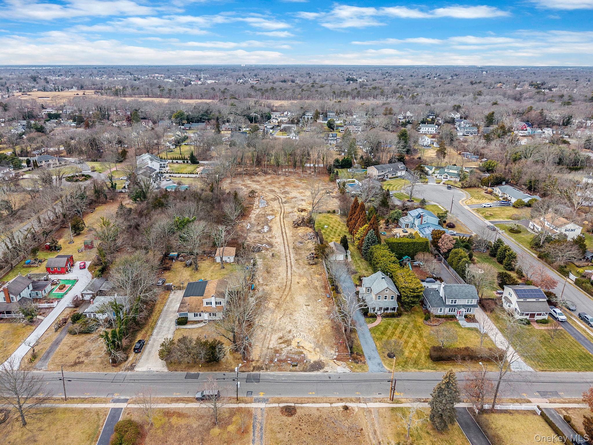 92 Oakwood Avenue, Bayport, NY 11705