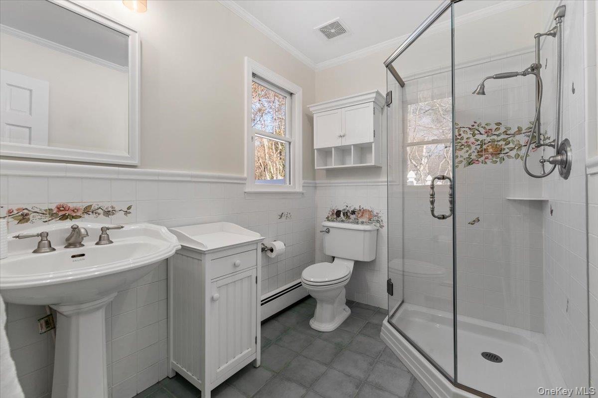 306 Southdown Road, Lloyd Harbor, NY 11743