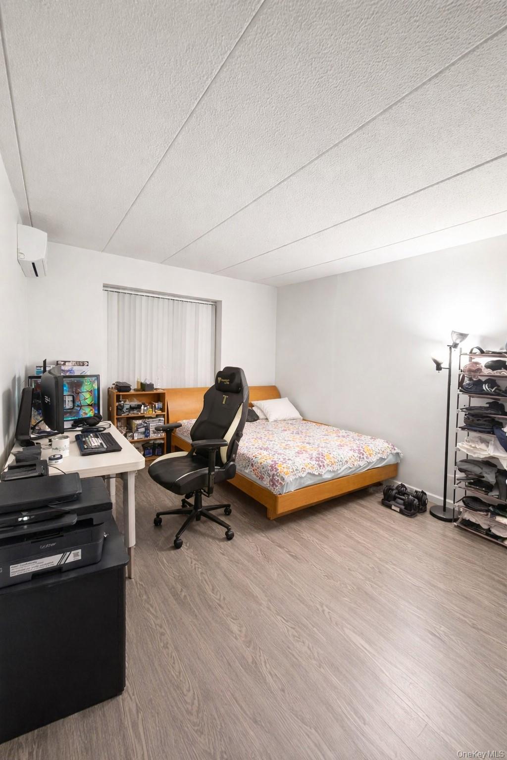 143-50 Barclay Avenue # 4th FL, Flushing, NY 11355