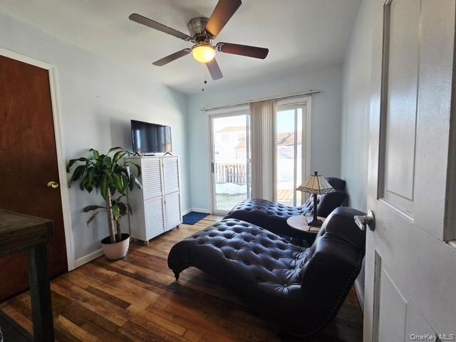 6 E Kissimee Road, Lindenhurst, NY 11757