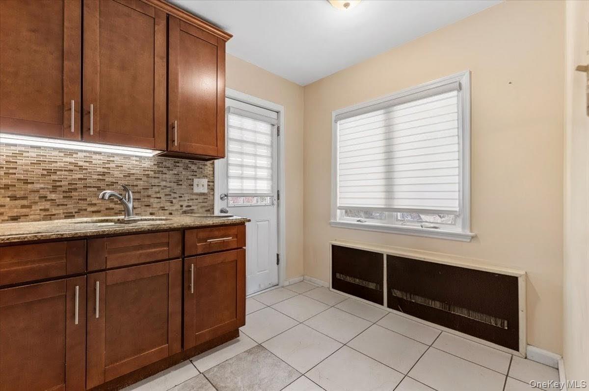 449 Argyle Road, Cedarhurst, NY 11516