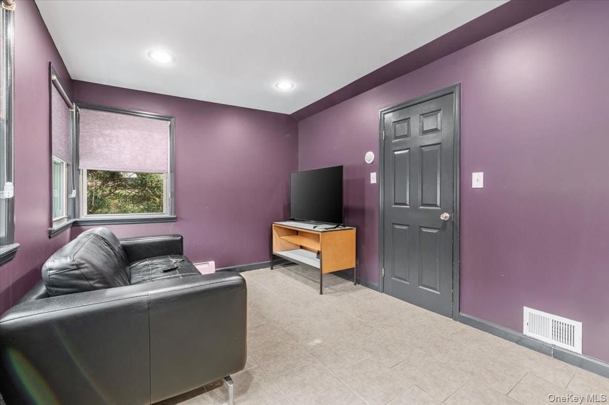 449 Argyle Road, Cedarhurst, NY 11516