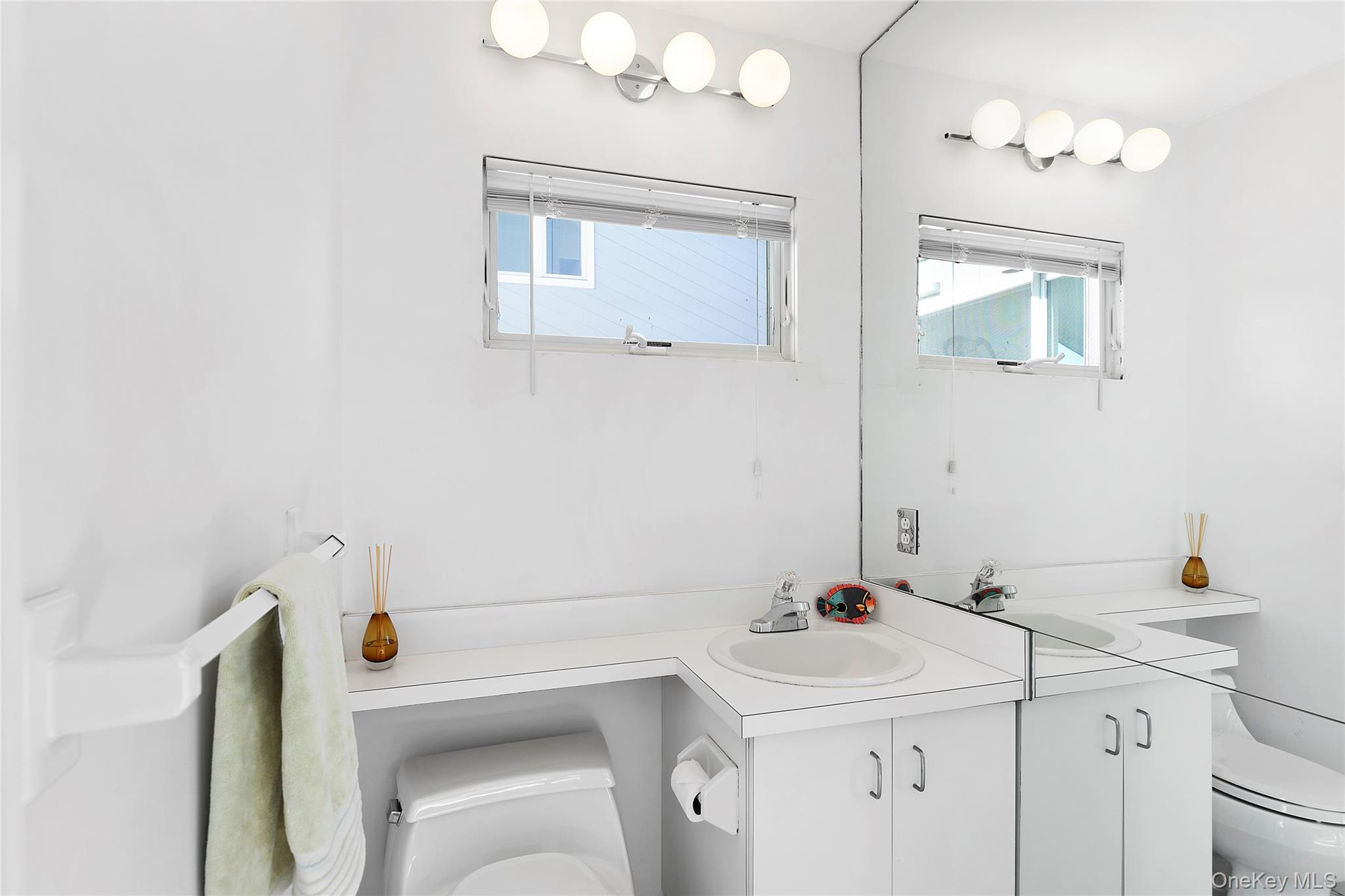 32 Dune, Westhampton Beach, NY 11978