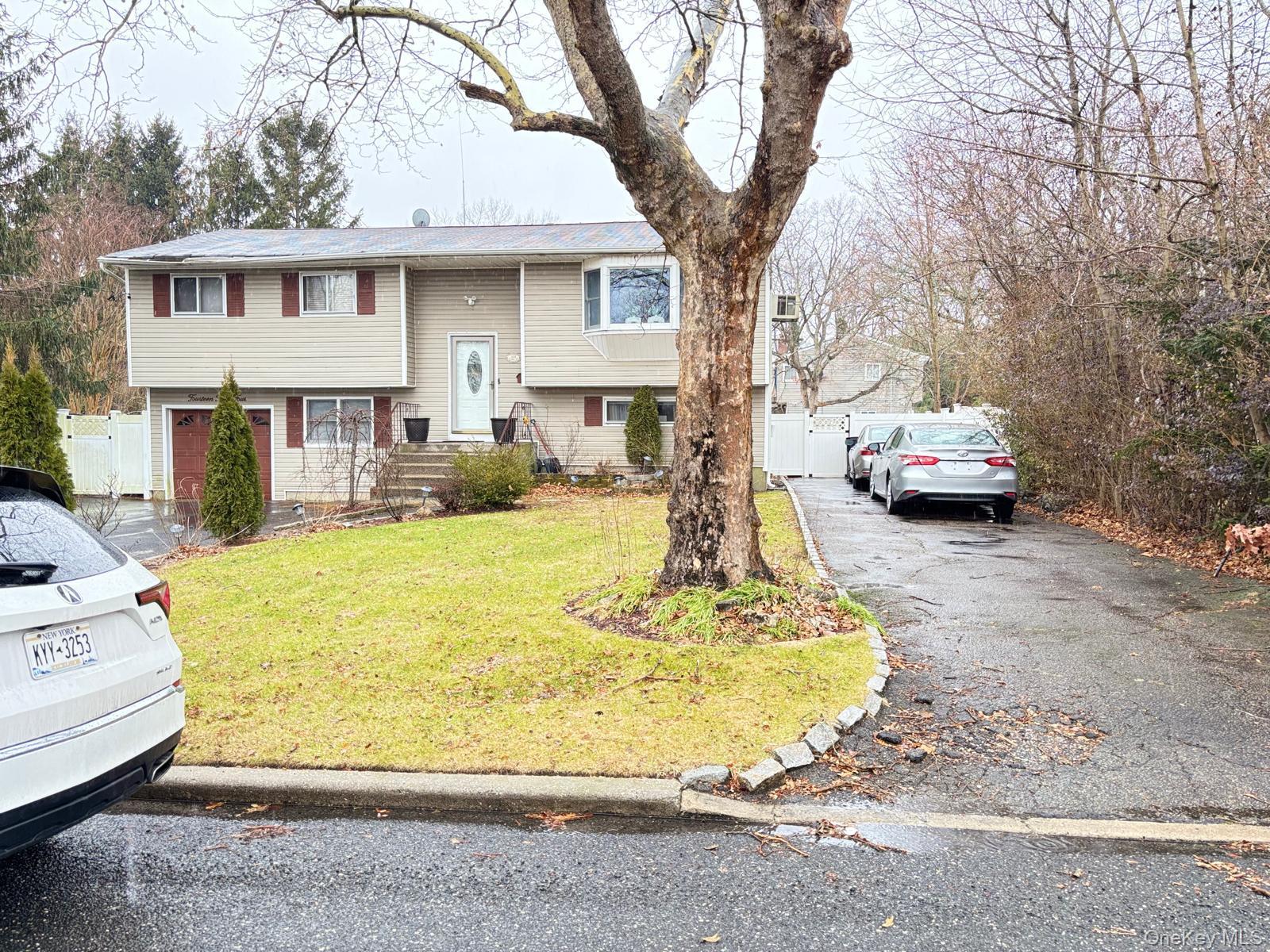 1454 Illinois Avenue, Bay Shore, NY 11706