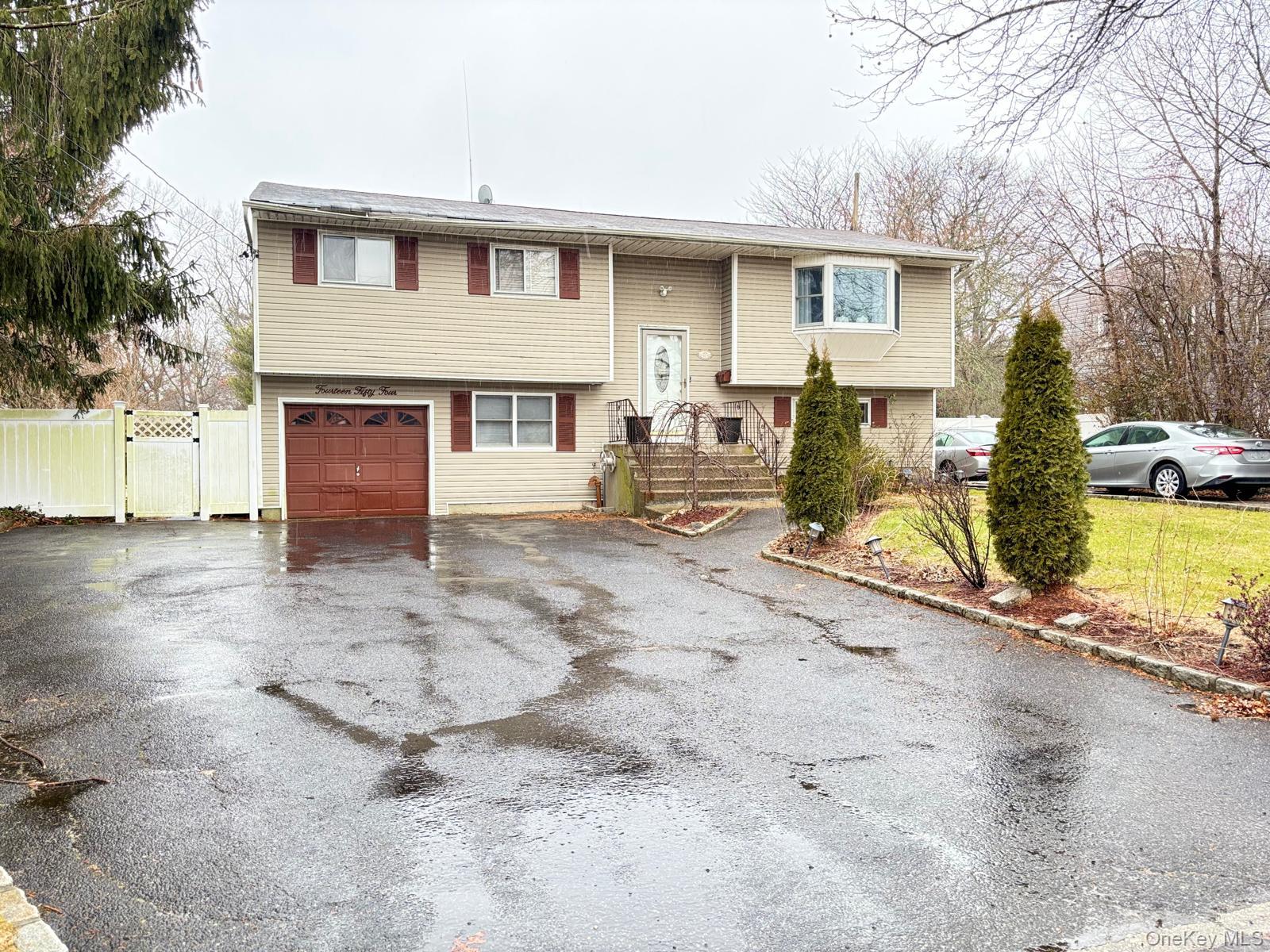 1454 Illinois Avenue, Bay Shore, NY 11706