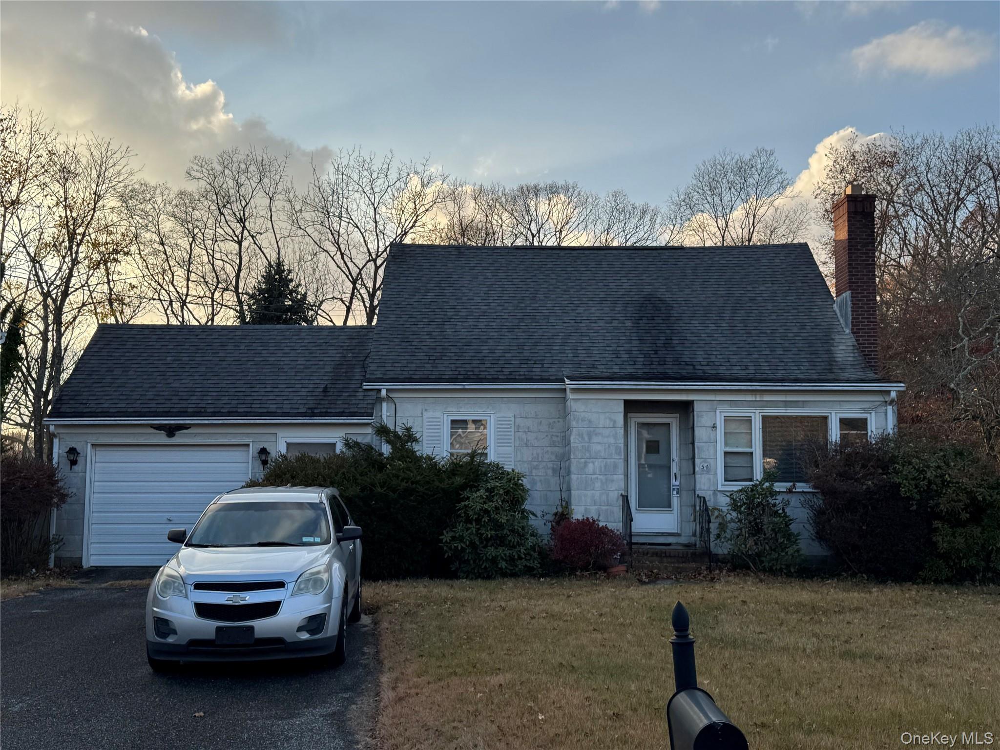 54 N Ocean Avenue, Center Moriches, NY 11934