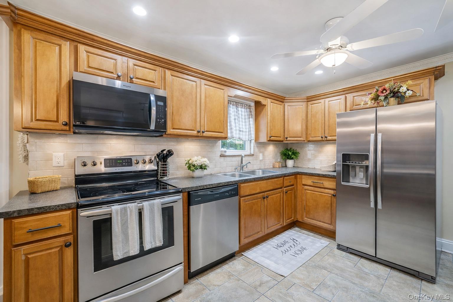 7 Poinsetta Avenue, Middle Island, NY 11953