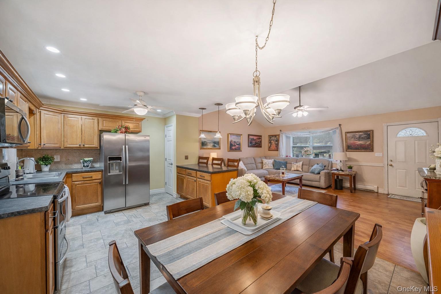 7 Poinsetta Avenue, Middle Island, NY 11953