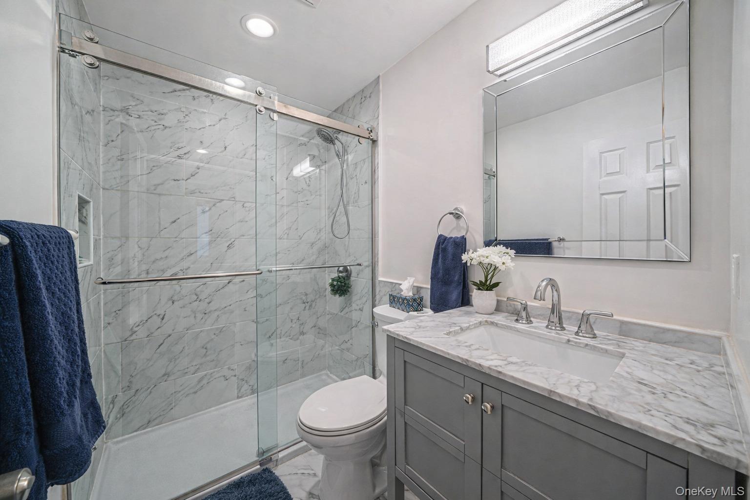 7 Poinsetta Avenue, Middle Island, NY 11953