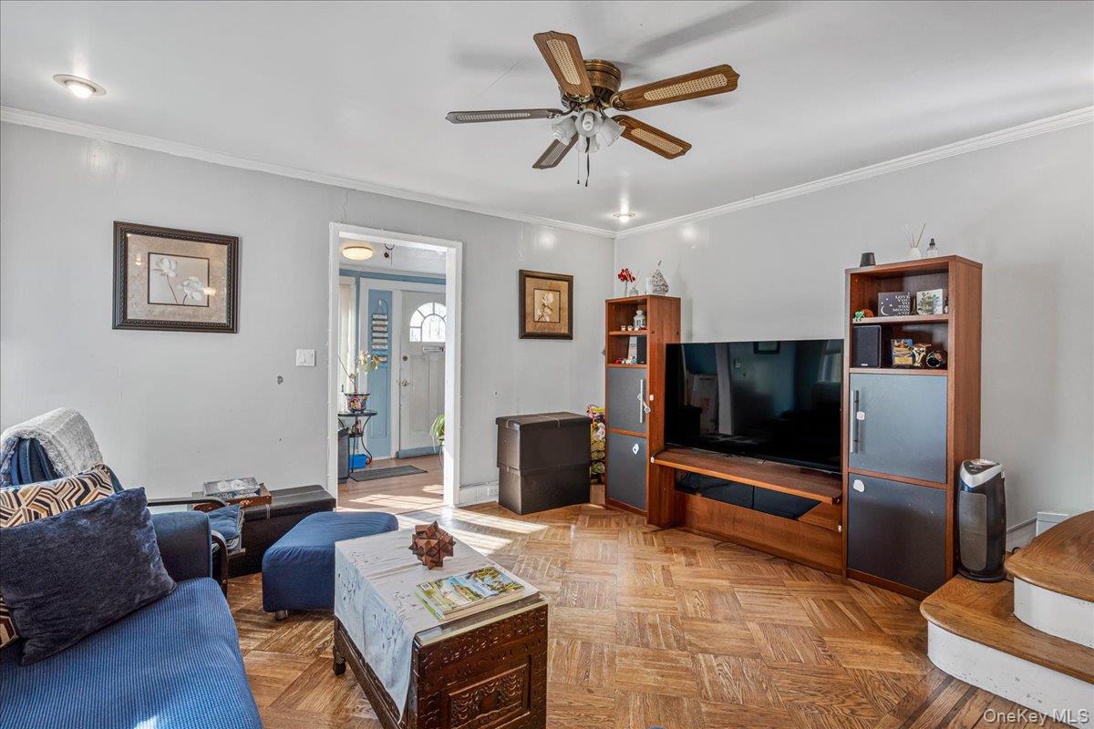 8913 213th Street, Queens Village, NY 11427