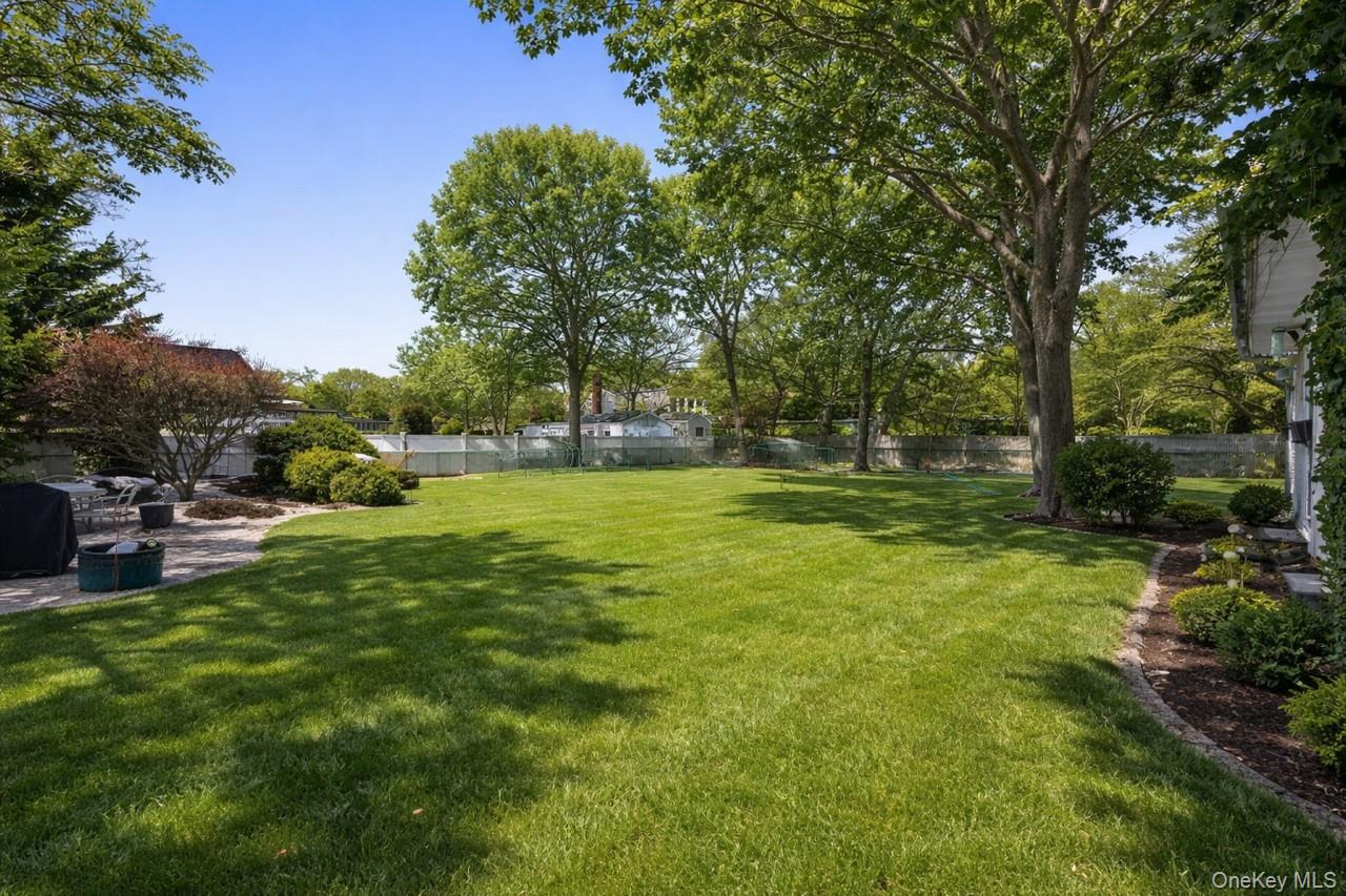 263 N Bicycle Path, Selden, NY 11784