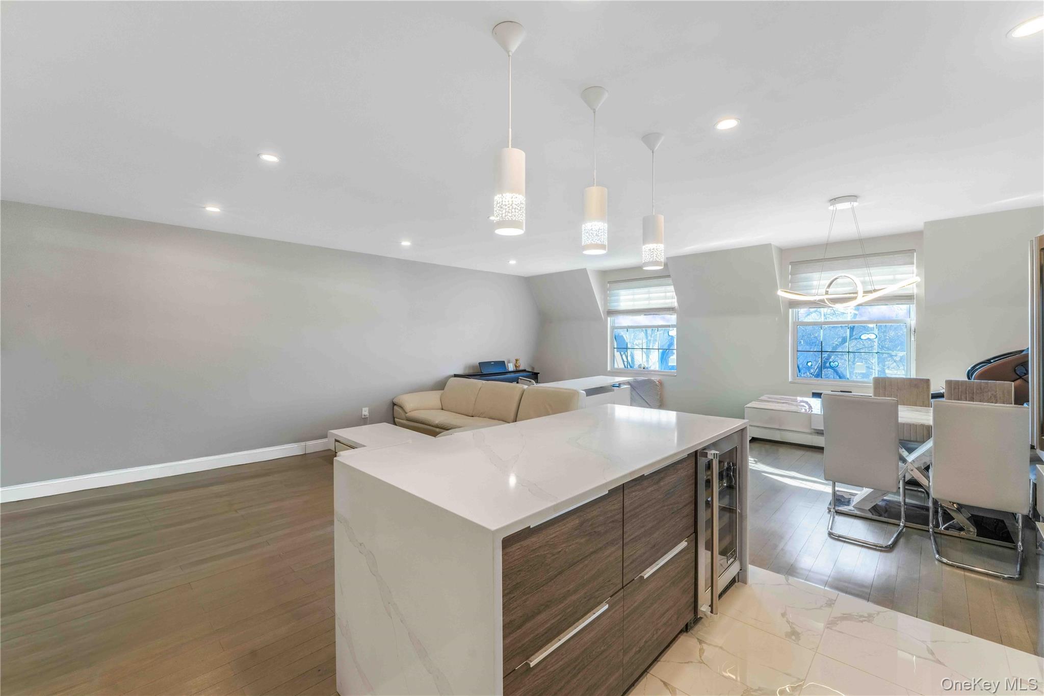 1324 Robin Lane # 1195, Bayside, NY 11360