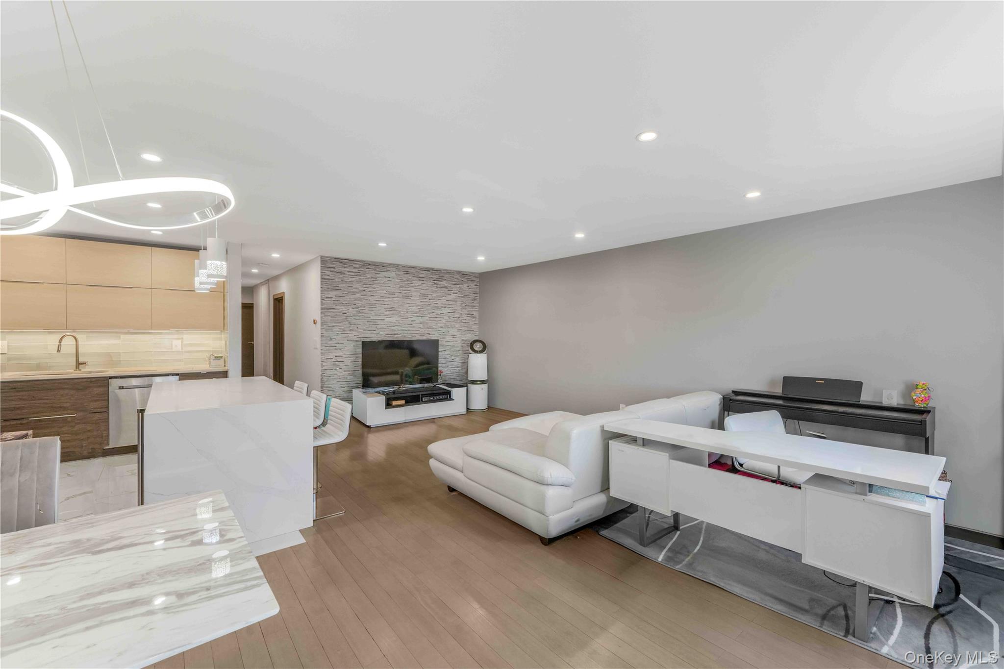 1324 Robin Lane # 1195, Bayside, NY 11360