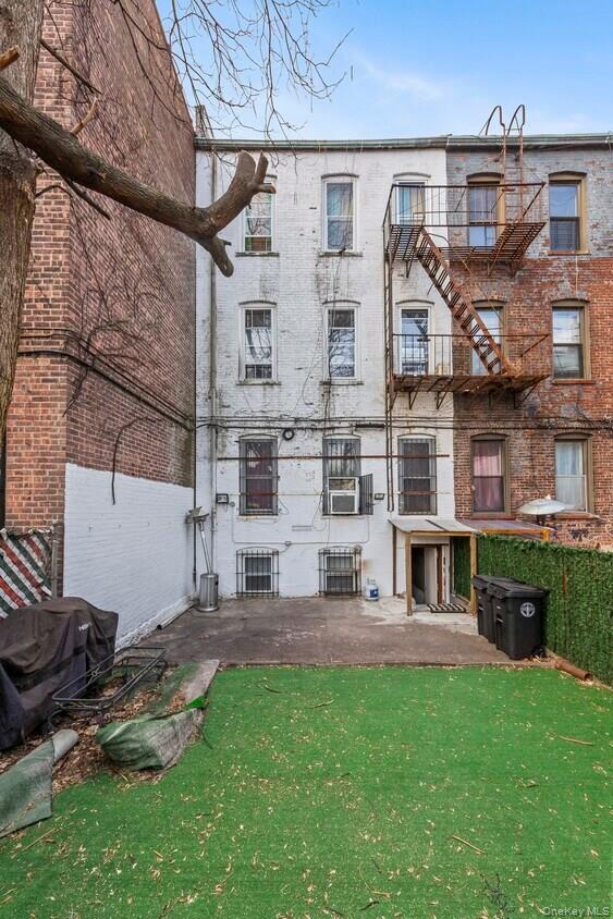 81-38 Baxter Avenue, Elmhurst, NY 11373