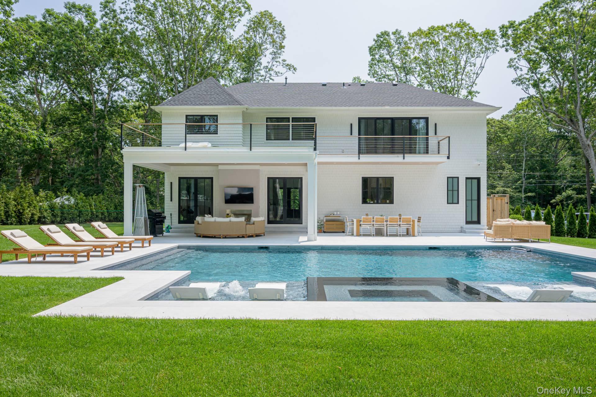 779 Noyack Road, Southampton, NY 11968