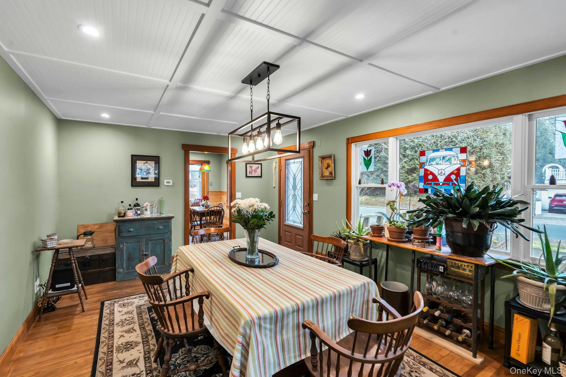 8 Ocean Avenue, Hampton Bays, NY 11946