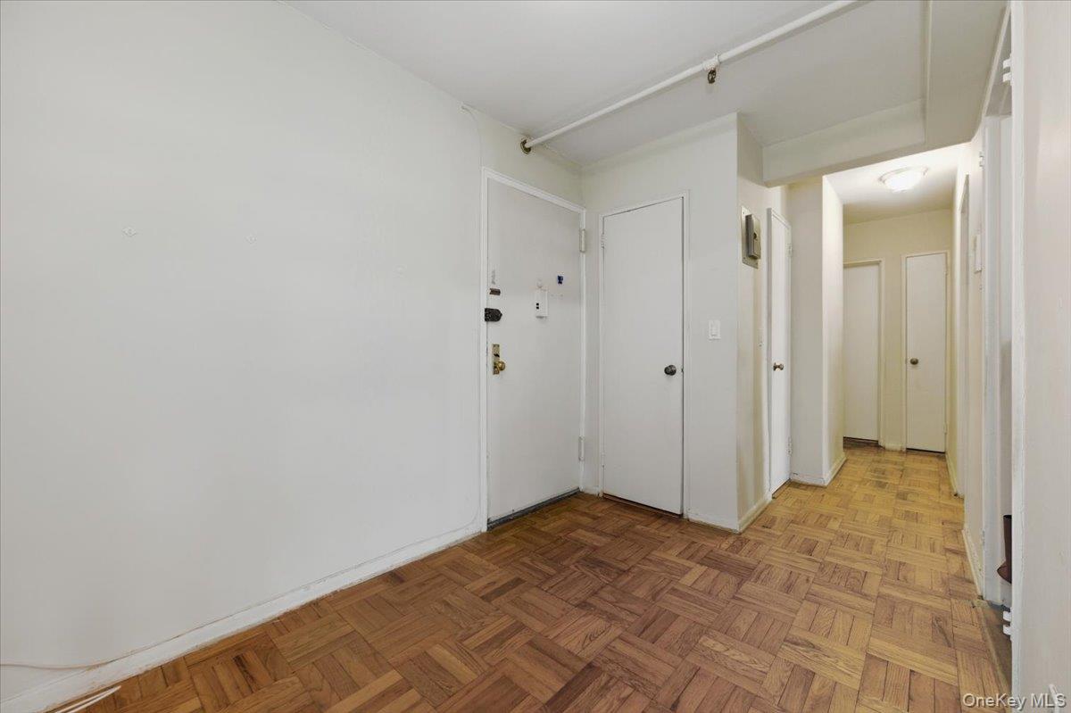 560 W Broadway # 1-H, Long Beach, NY 11561