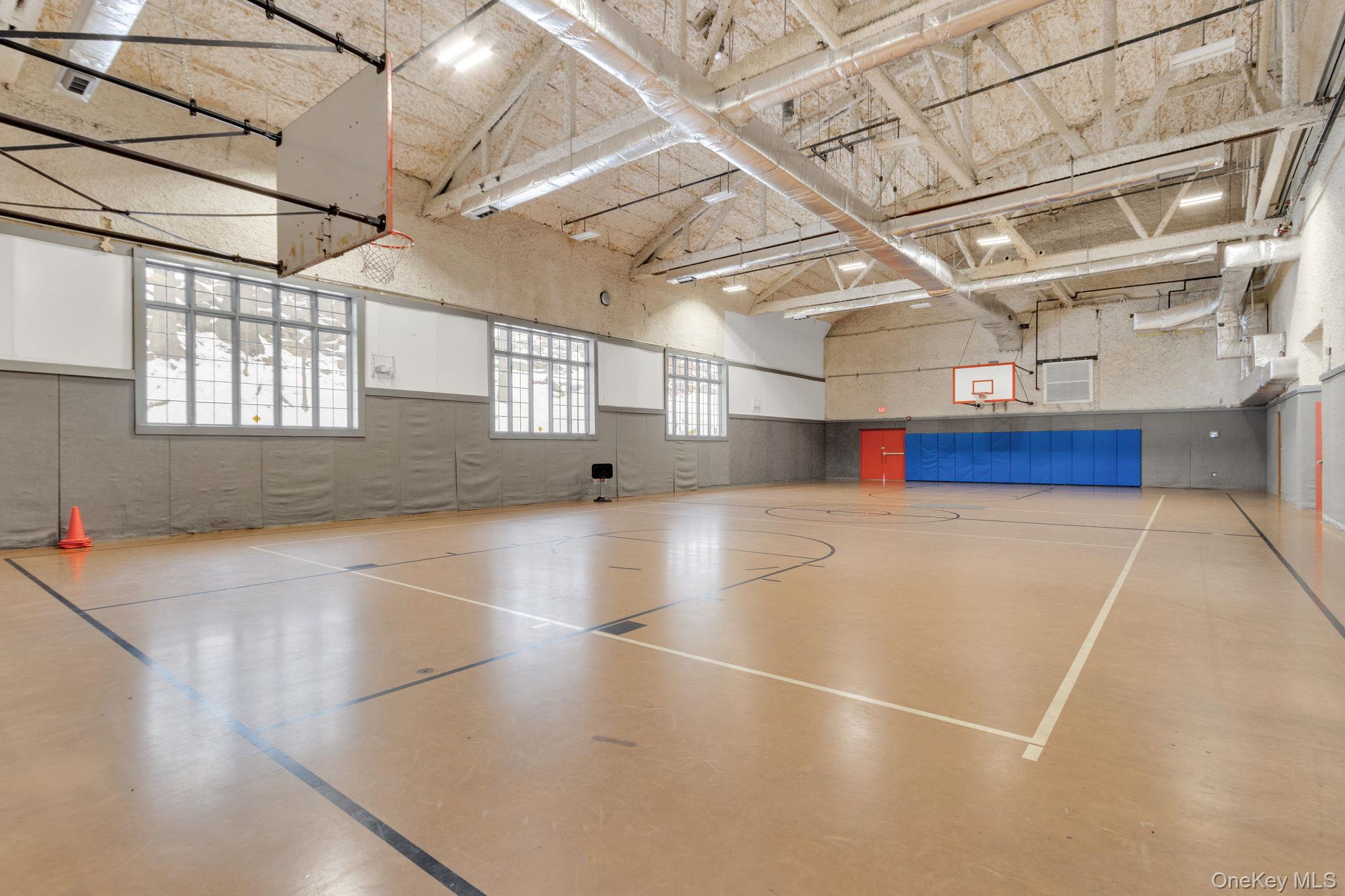 8 Cumberland Court, Peekskill, NY 10566