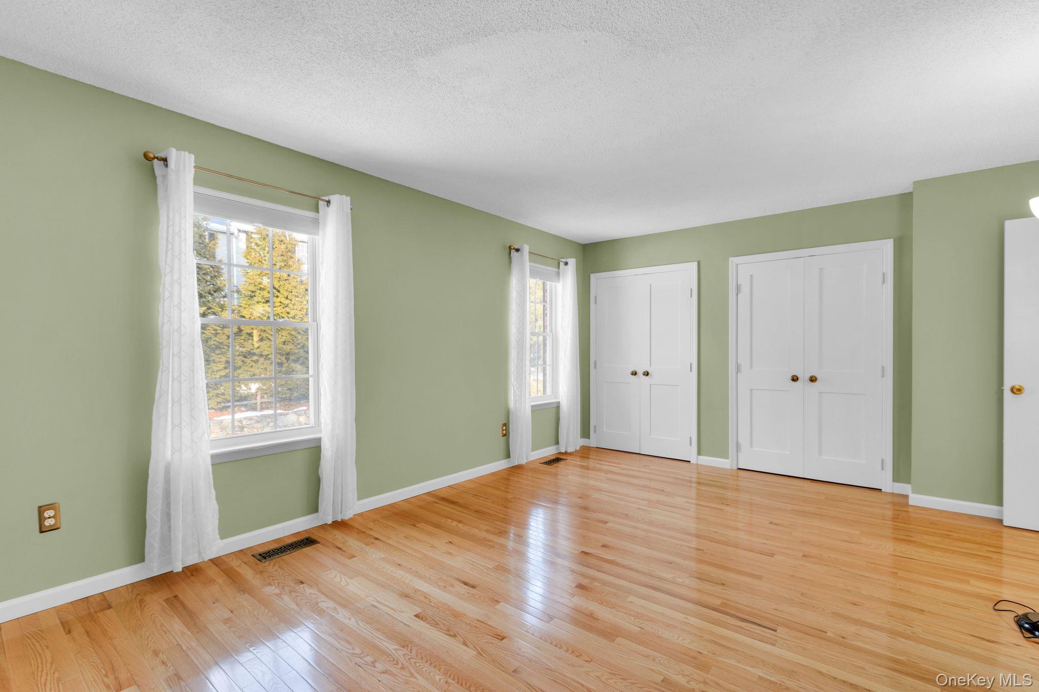 8 Cumberland Court, Peekskill, NY 10566