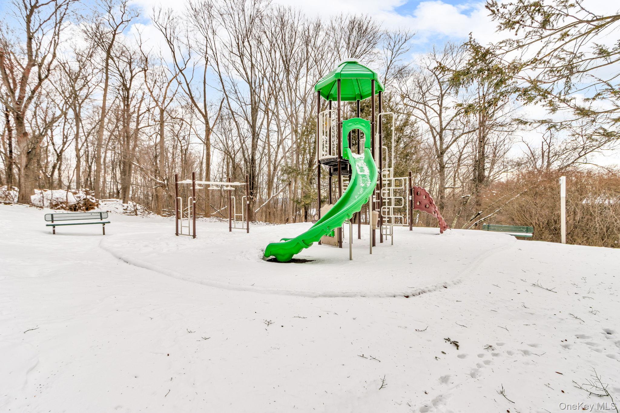 8 Cumberland Court, Peekskill, NY 10566