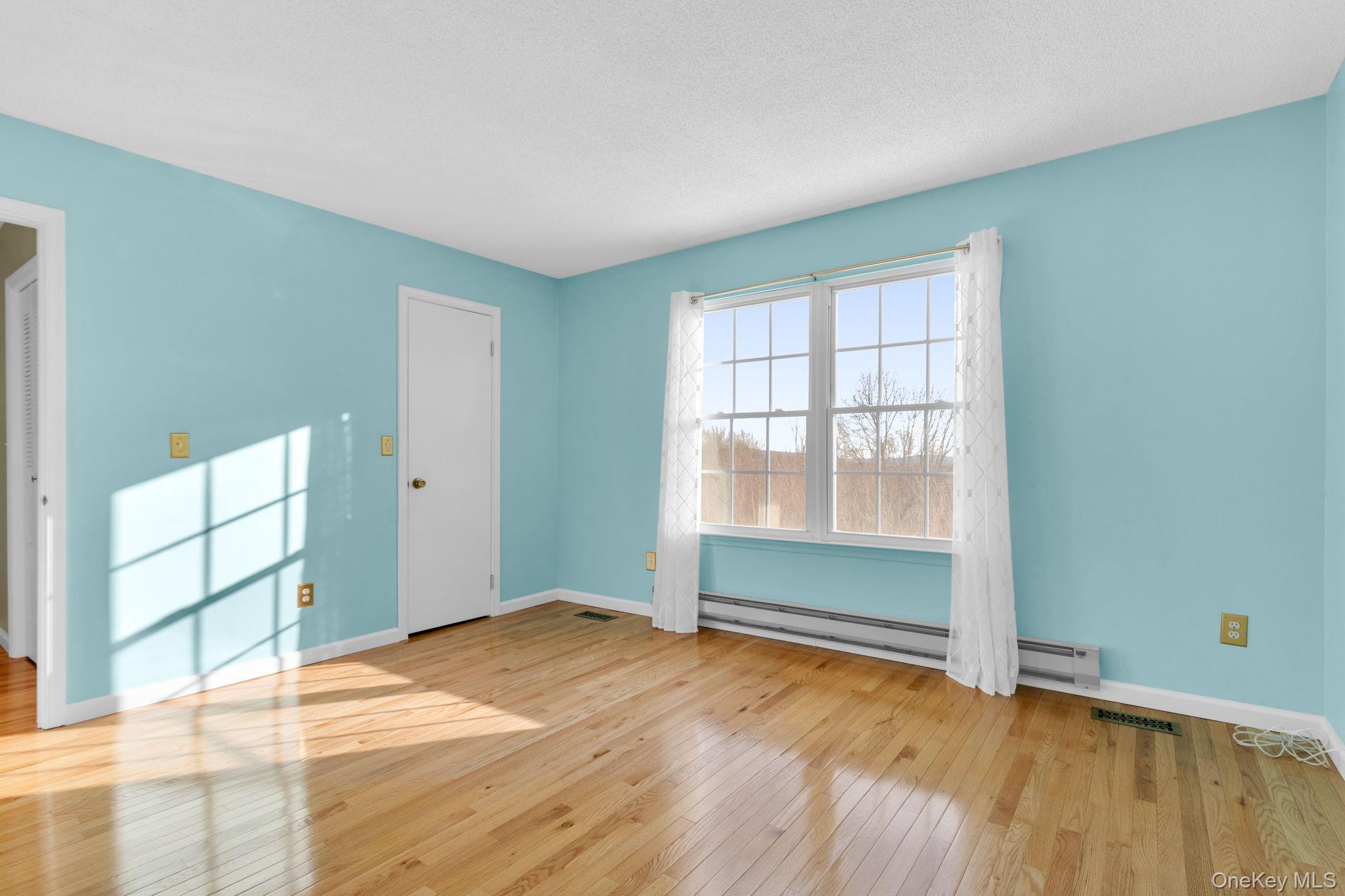 8 Cumberland Court, Peekskill, NY 10566