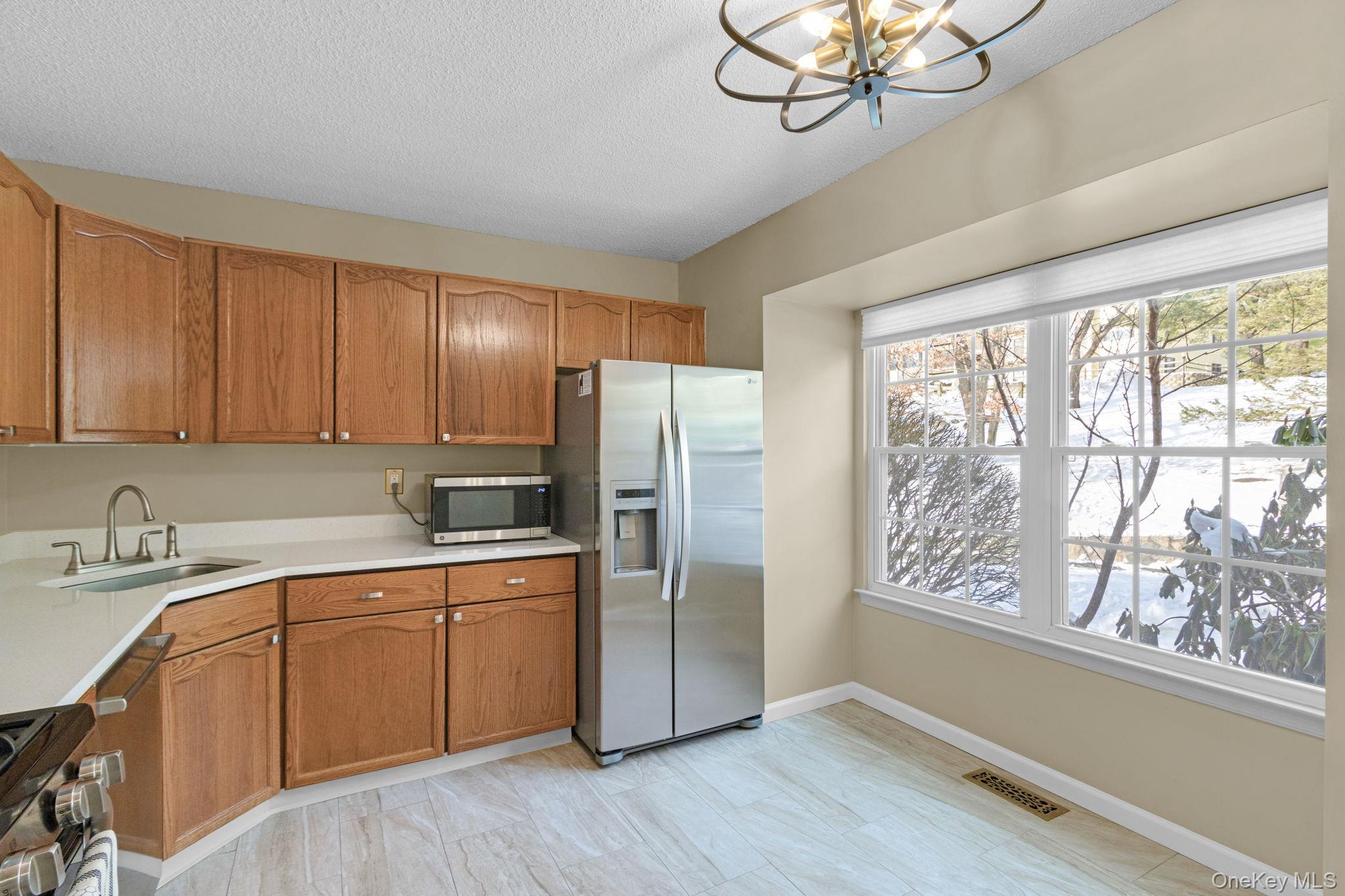 8 Cumberland Court, Peekskill, NY 10566