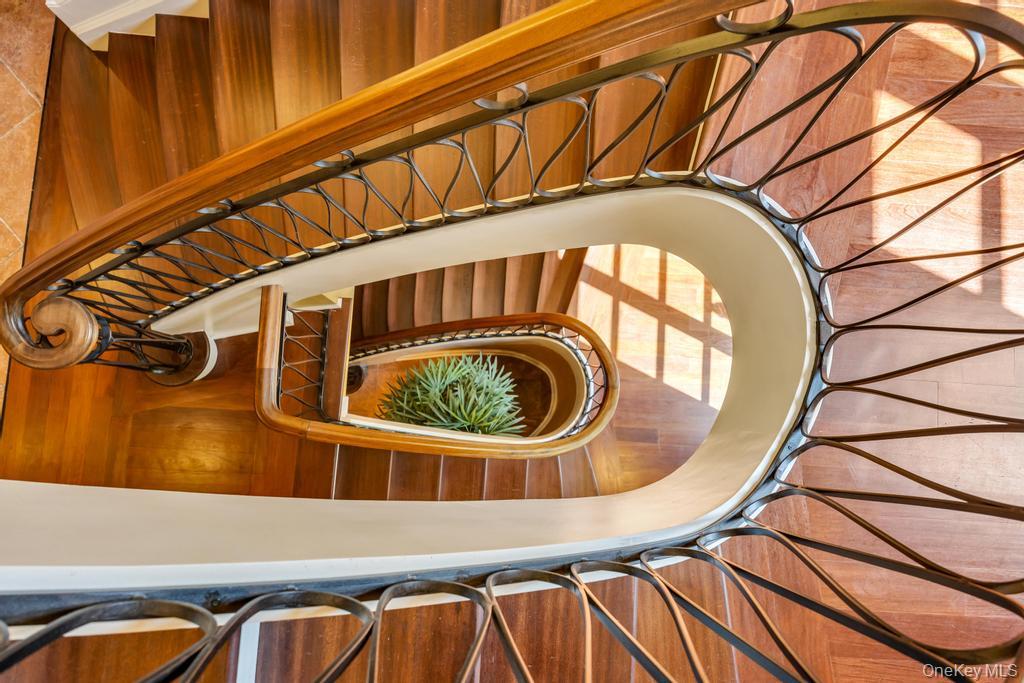 48 Nassau Drive, Great Neck, NY 11021