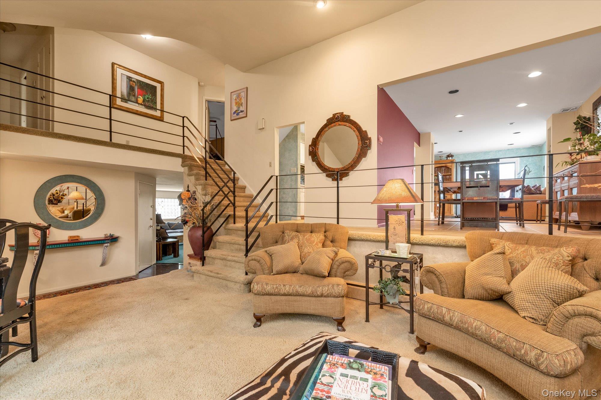 1055 Cedarhurst Street, North Woodmere, NY 11581