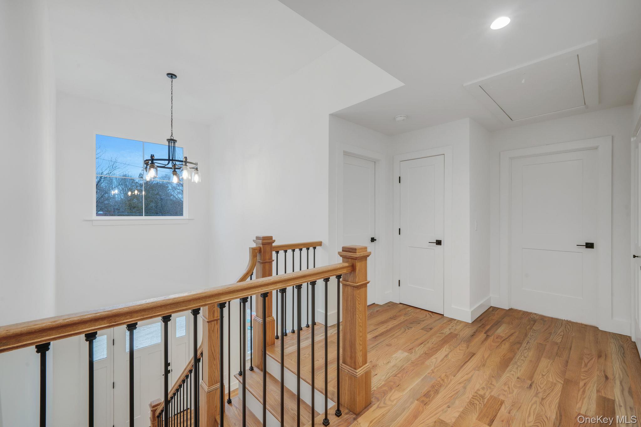 37 Locust Avenue S, Medford, NY 11763